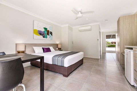 Econo Lodge Beachside - Accommodation Gold Coast 5