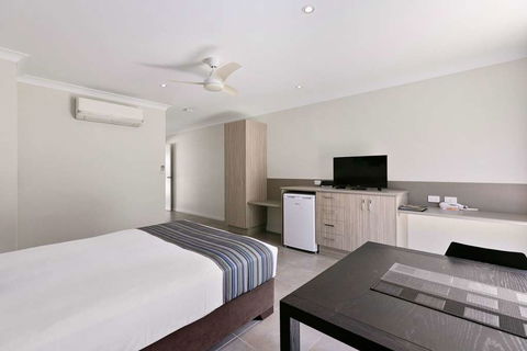 Econo Lodge Beachside - Accommodation Gold Coast 6