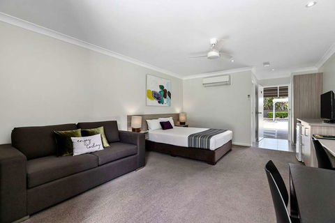 Econo Lodge Beachside - Accommodation Gold Coast 8