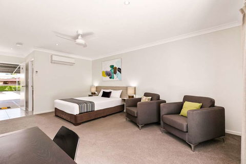Econo Lodge Beachside - Accommodation Gold Coast 14