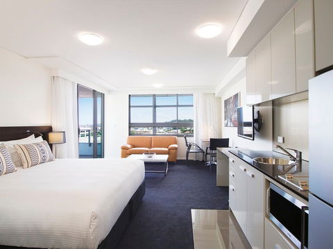 Oaks Grand Gladstone - Accommodation Gold Coast 1