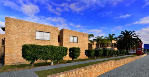 Metro Inn Ryde - Gold Coast 4U 0