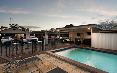 New Crossing Place Motel - Gold Coast 4U 1