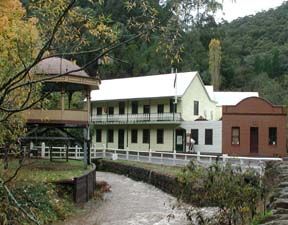 Walhalla's Star Hotel - Accommodation Gold Coast 0