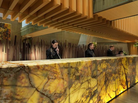 Meriton Suites World Tower - Accommodation Gold Coast 1