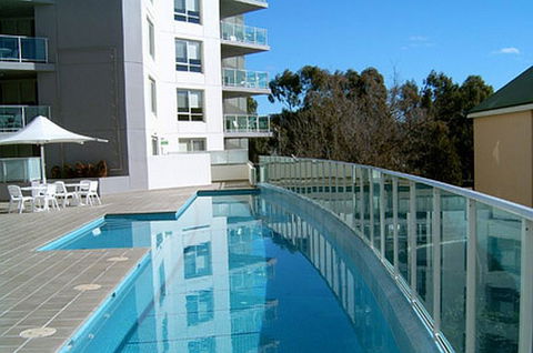 Pacific Suites Canberra - Gold Coast 4U 2