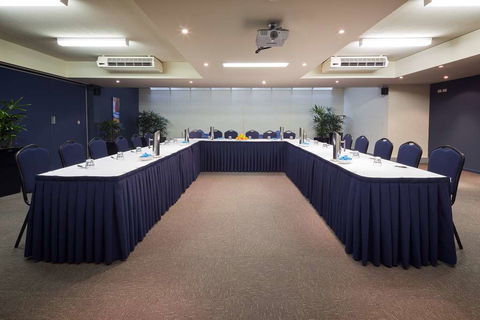 Canberra Parklands Central - Accommodation Gold Coast 2
