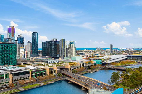 Clarion Suites Gateway - Accommodation Gold Coast 1
