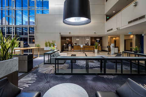 Crowne Plaza Canberra - Gold Coast 4U 2