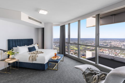 Meriton Suites Herschel Street, Brisbane - Accommodation Gold Coast 1