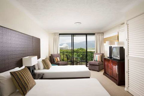 Mantra Esplanade - Accommodation Gold Coast 2