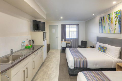 Roma Central Motel - Gold Coast 4U 2