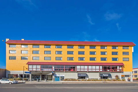 Burnie Central Townhouse Hotel - Gold Coast 4U 0