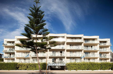 Seashells Scarborough - Accommodation Gold Coast 0