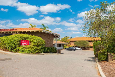 Nightcap at Wanneroo Tavern - Accommodation Gold Coast 0