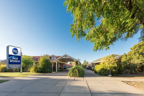 Best Western Ambassador Inn - Gold Coast 4U 0