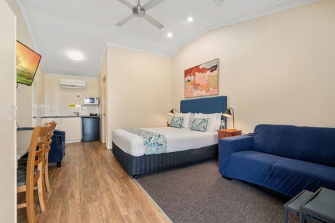 Caboolture Central Motor Inn, SureStay Collection - Accommodation Gold Coast 11