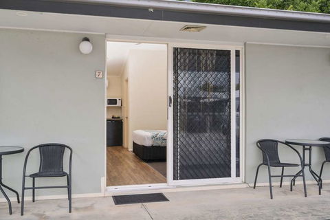 Caboolture Central Motor Inn, SureStay Collection - Accommodation Gold Coast 12