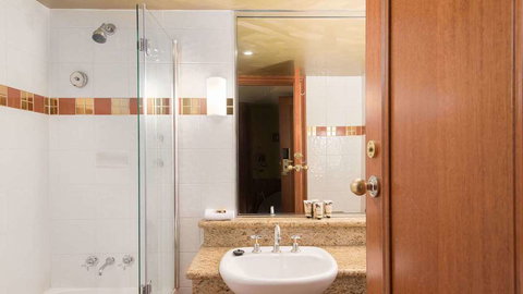 Country Club Tasmania - 1 Gold Coast 3