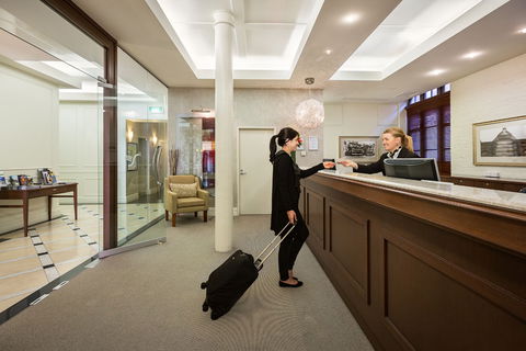 Launceston Central Apartments - Gold Coast 4U 1