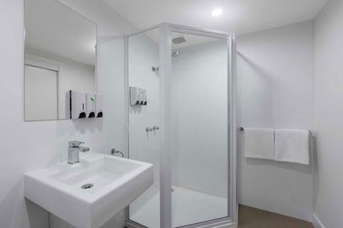 Leisure Inn Penny Royal Hotel & Apts - Gold Coast 4U 9