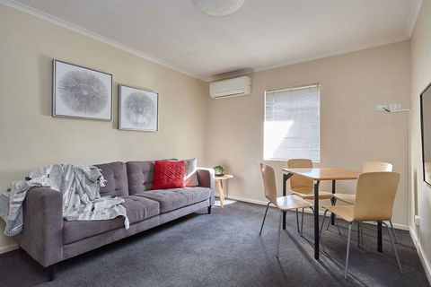 Elphin Villas - Gold Coast 4U 1