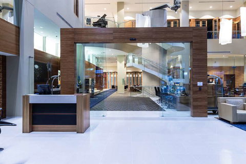 RACV City Club - Accommodation Gold Coast 2