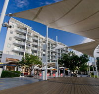 Oaks Waterfront Resort - Gold Coast 4U