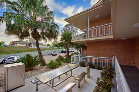 Best Western Casula Motor Inn - Gold Coast 4U 2