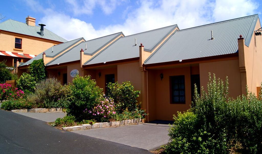 Apslawn TAS Accommodation Gold Coast