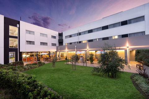 Atura Dandenong - Accommodation Gold Coast 1