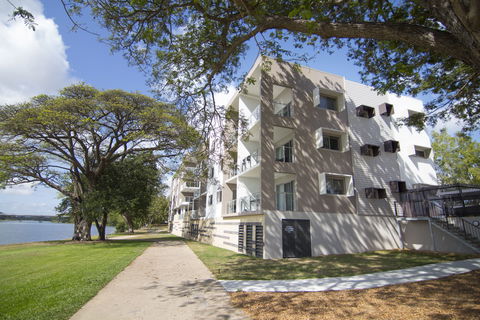 Itara & Jacana Apartments - Gold Coast 4U 1