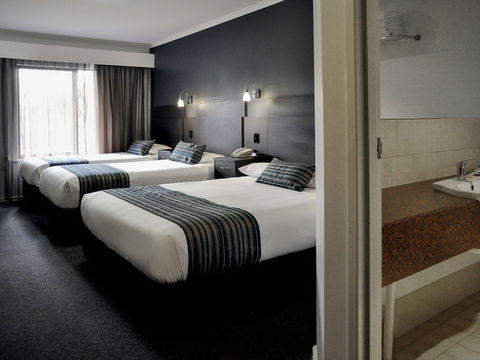 Ibis Styles Adelaide Manor - Accommodation Gold Coast 1