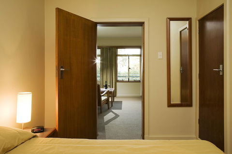 University House - ANU - Gold Coast 4U 19