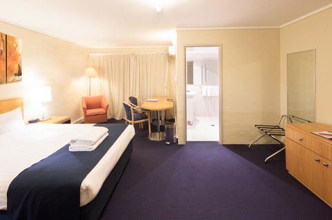 Ibis Styles Canberra - Gold Coast 4U 1