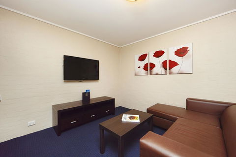 Ibis Styles Canberra - Gold Coast 4U 13