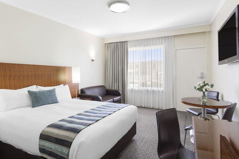 Garden City Hotel, Best Western Signature Collection - Accommodation Gold Coast 1