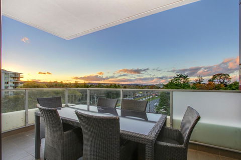 IQ Smart Apartments 704 Braddon ACT - Accommodation Gold Coast 7