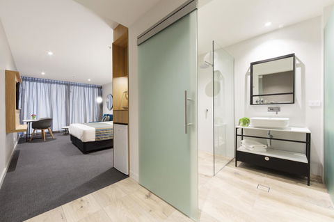 Mercure Canberra Belconnen - Gold Coast 4U 5