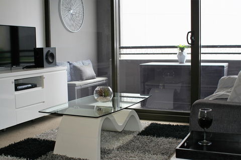 Modern Executive Apt@Barton*1BR*WiFi*Gym*Secure Parking*Canberra - Gold Coast 4U 8