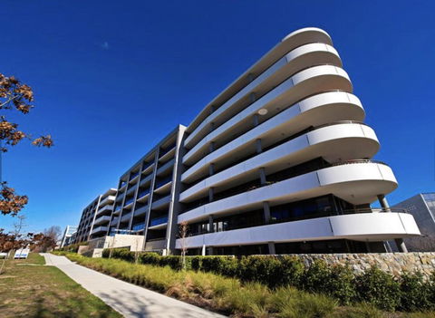 Modern Executive Apt@Barton*1BR*WiFi*Gym*Secure Parking*Canberra - Gold Coast 4U 23