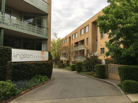 Kingston Comfy Apartment - Gold Coast 4U 0