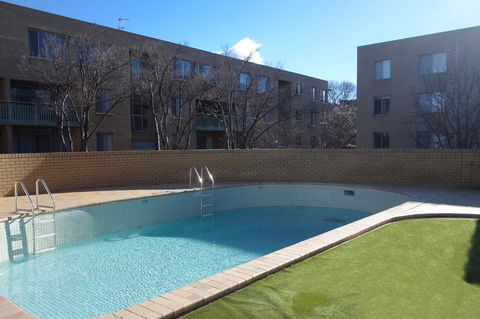 Kingston Comfy Apartment - Gold Coast 4U 10