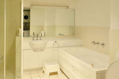 Kingston Comfy Apartment - Gold Coast 4U 7
