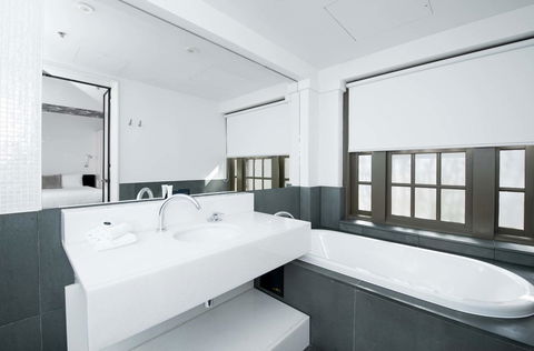Peppers Gallery Hotel - Accommodation Gold Coast 3