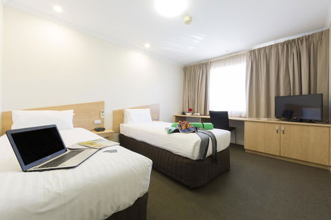 Ramada Encore Belconnen - Gold Coast 4U 30