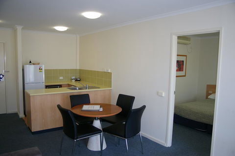 Ramada Encore Belconnen - Gold Coast 4U 15