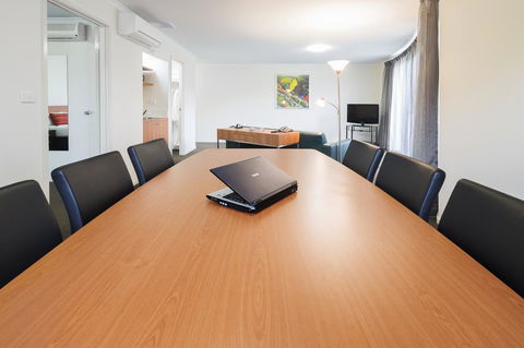 Ramada Encore Belconnen - Gold Coast 4U 24