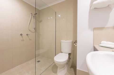 Ramada Encore Belconnen - Gold Coast 4U 35