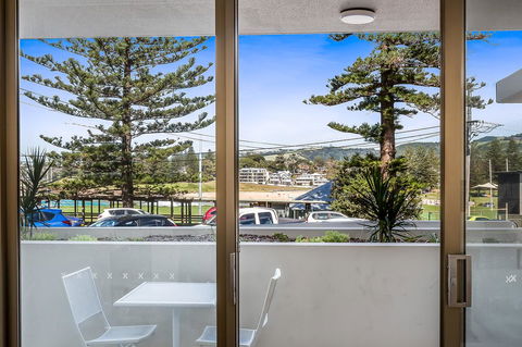Bluewater Apartments - Accommodation Gold Coast 18